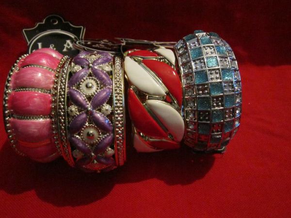 Braceletes Varias Cores